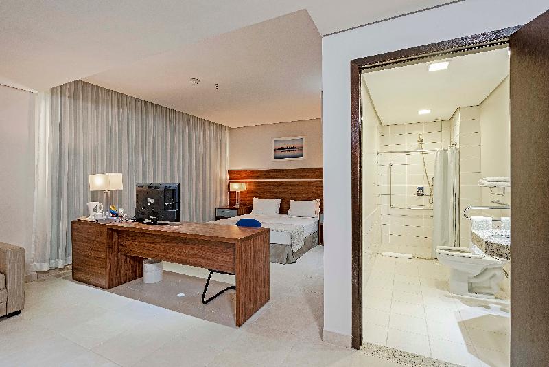 Семейный Номер, Pittsworth Motor Inn