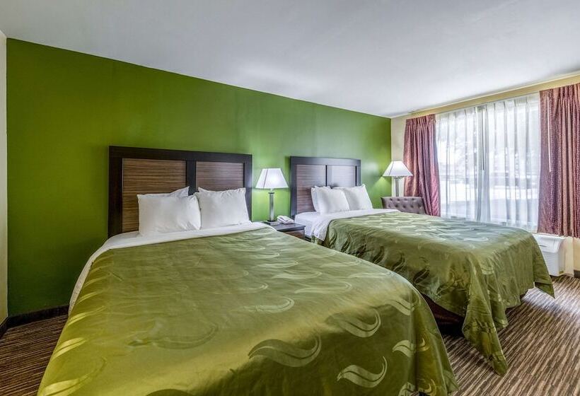 غرفه قياسيه سريرين مزدوجين, Quality Inn Gainesville