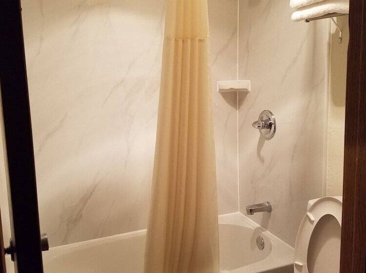 Номер Стандарт 2 Двуспальные Кровати, Quality Inn New River Gorge