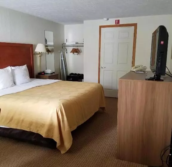 身障者適用キングサイズベッドルーム, Quality Inn New River Gorge