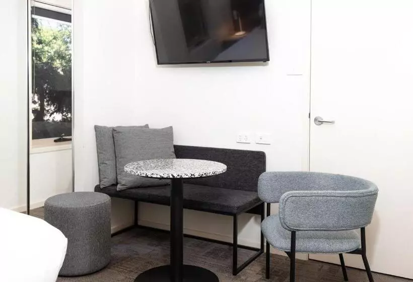 استودیوی استاندارد, Quest Wagga Wagga