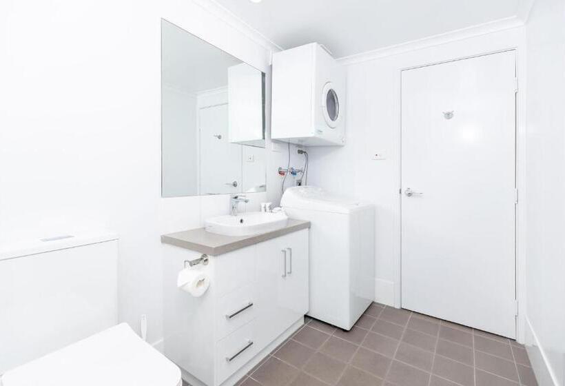 آپارتمان 2 خوابه, Quest Wagga Wagga