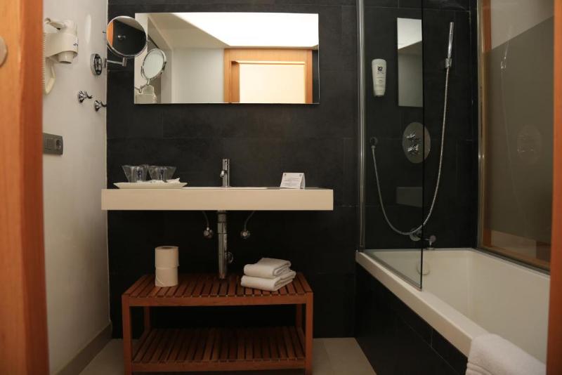 Полулюкс, R2 Bahia Playa  Adults Only