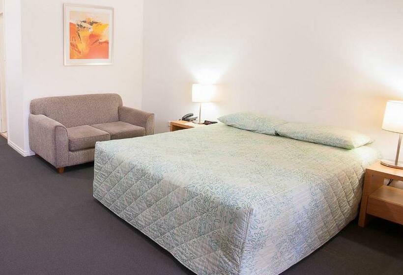 سوییت, The Standpipe Golf Motor Inn