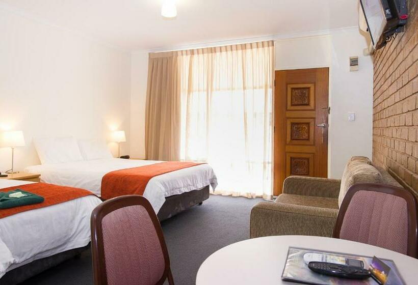 اتاق استاندارد یک تخته با تخت دونفره بزرگ, The Standpipe Golf Motor Inn