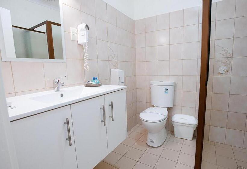 سوییت لوکس, The Standpipe Golf Motor Inn