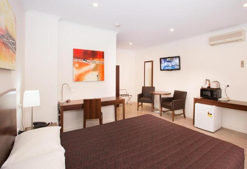 اتاق استاندارد, The Standpipe Golf Motor Inn