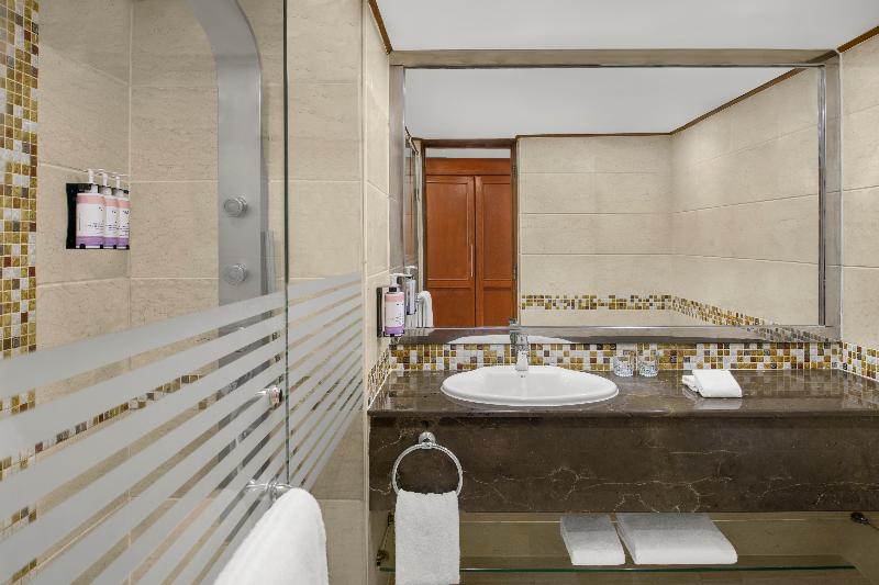 اتاق استاندارد, The Standpipe Golf Motor Inn