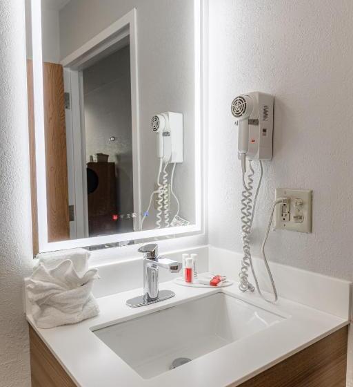 غرفة ديلوكس, Microtel Inn & Suites By Wyndham Kingsland Naval Base I 95