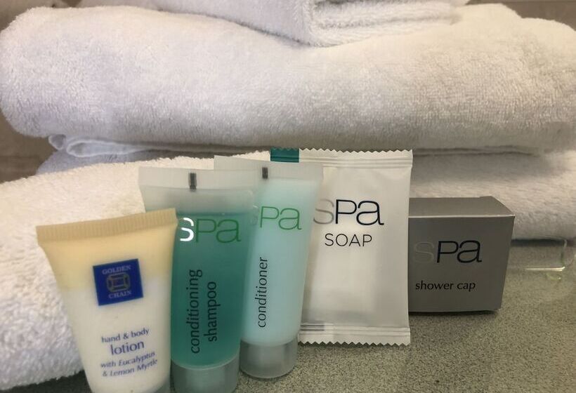 חדר סטנדרט, The Crossing Motel