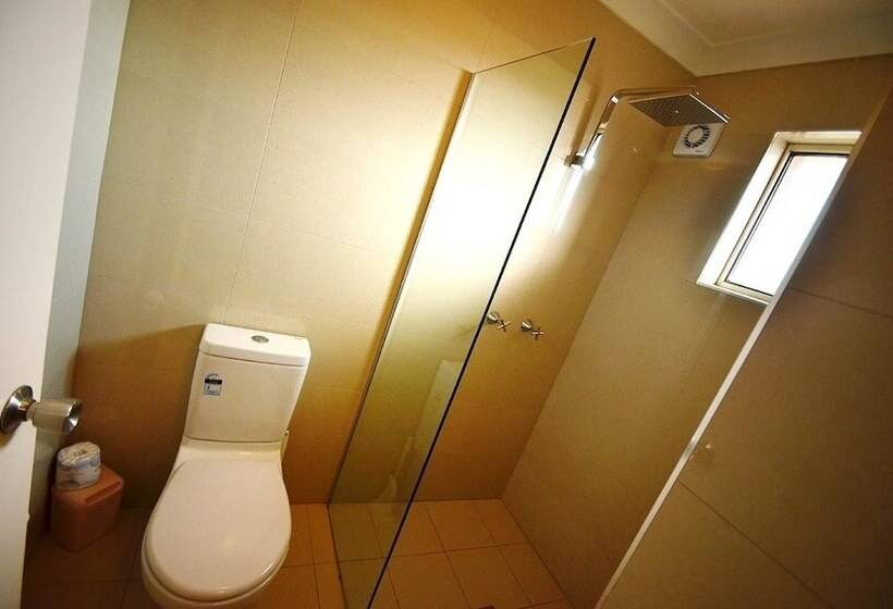 Номер Стандарт, The Crossing Motel