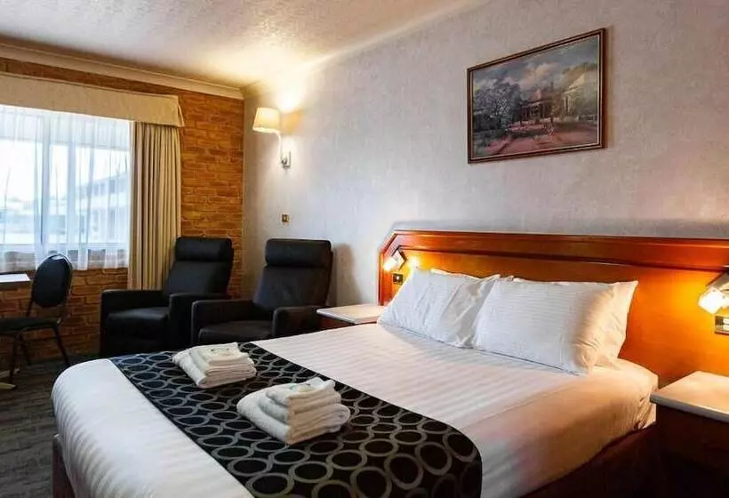 デラックスルーム, The Crossing Motel
