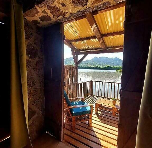 اتاق استاندارد با چشمانداز دریا, La Case Du Pecheur