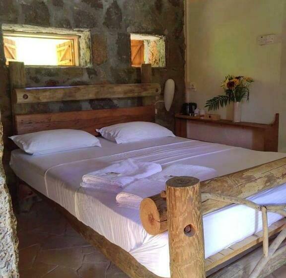 اتاق استاندارد با چشمانداز دریا, La Case Du Pecheur