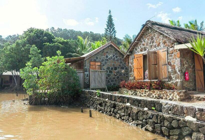 اتاق استاندارد با چشمانداز دریا, La Case Du Pecheur