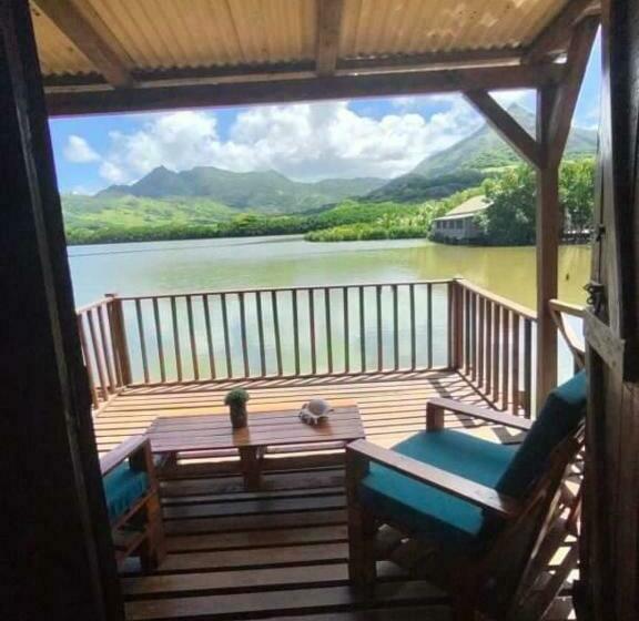 اتاق استاندارد با چشمانداز دریاچه, La Case Du Pecheur