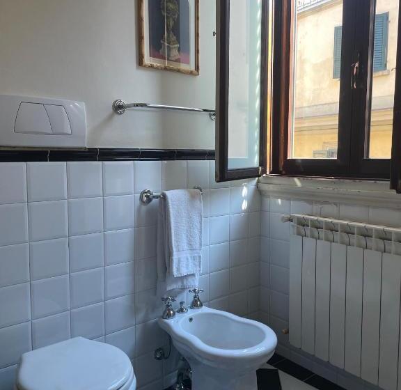 اتاق کلاسیک, Residenza Dei Pucci