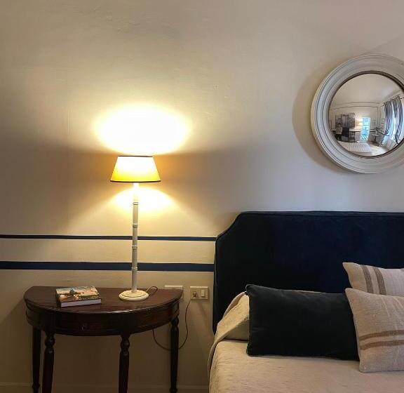 اتاق سوپریور با تخت بزرگ, Residenza Dei Pucci