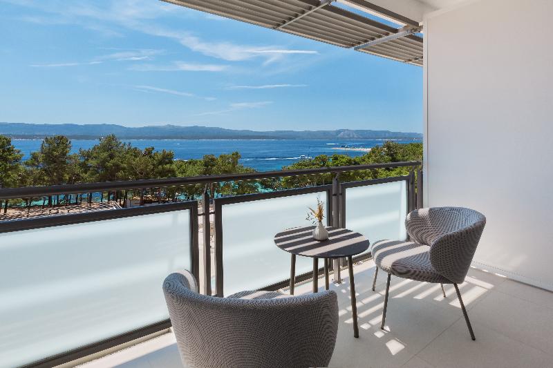 اتاق پرمیوم با چشم‌انداز دریا, Bluesun Hotel Elaphusa