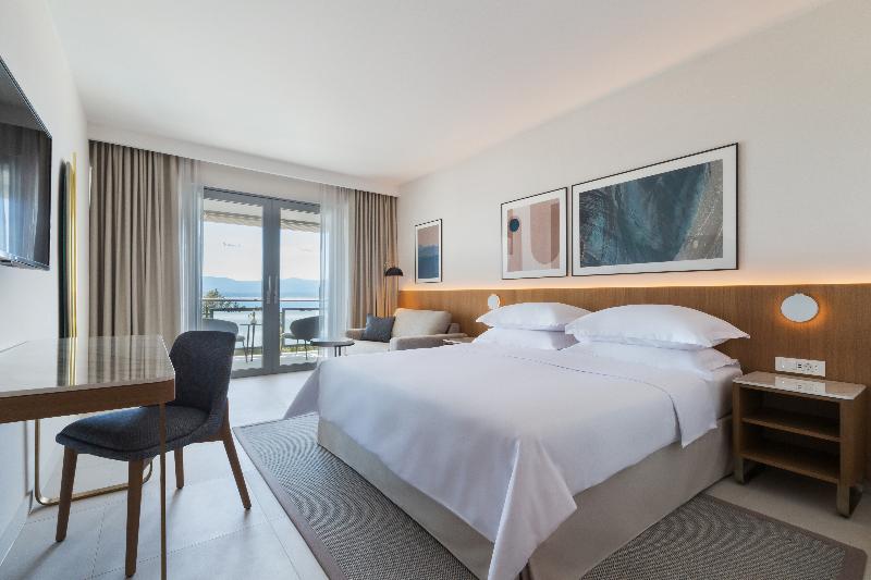 اتاق سوپریور با چشم‌انداز جانبی دریا, Bluesun Hotel Elaphusa