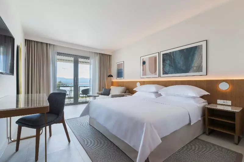 Superior Room Side Sea View