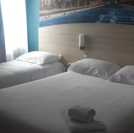 スタンダードトリプルルーム, Brit Hotel La Rochelle Périgny