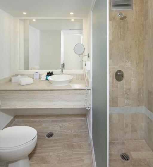 جناح مطلّ علي البحر مزود بجاكوزى, Cyan Cancun Resort & Spa