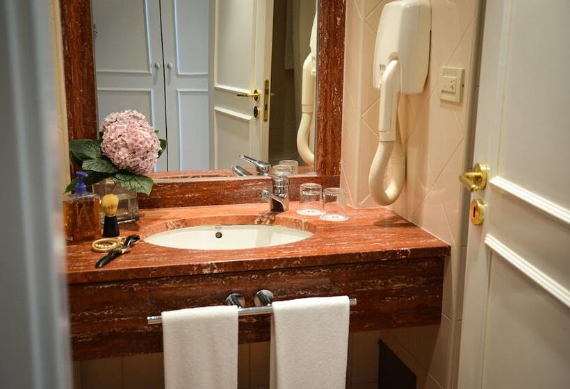 اتاق کلاسیک, Golf Mar