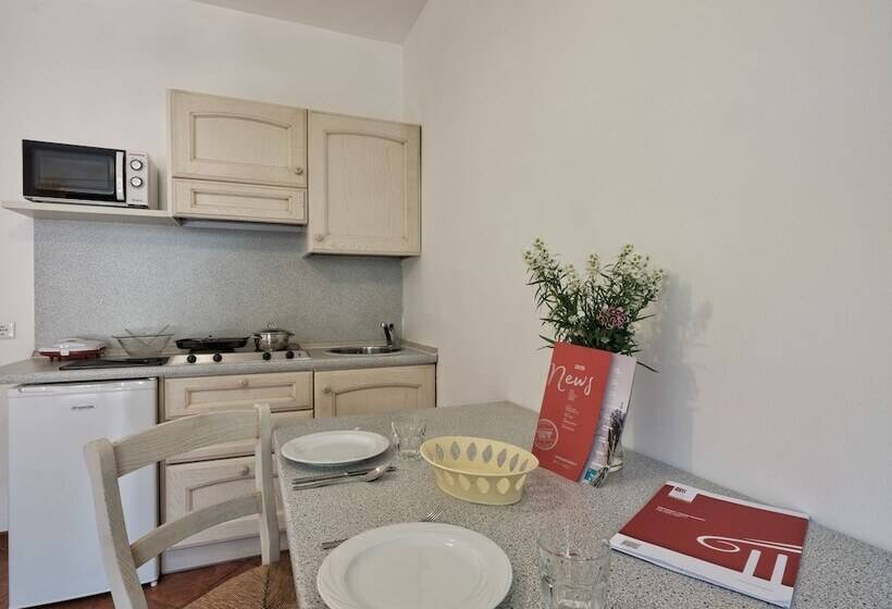 标准工作室, Golf Residenza