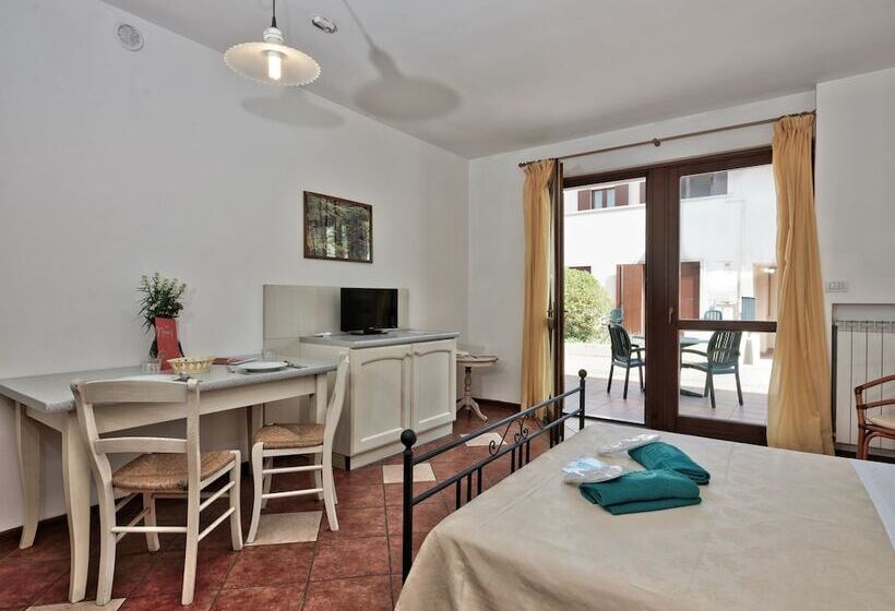 标准工作室, Golf Residenza