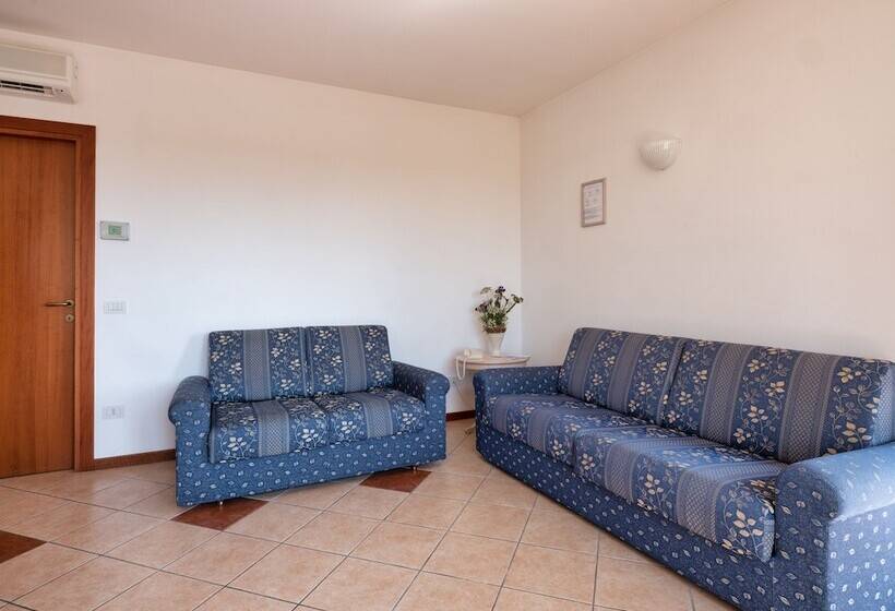 带1个卧室的公寓, Golf Residenza