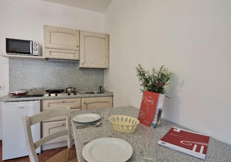 标准工作室, Golf Residenza