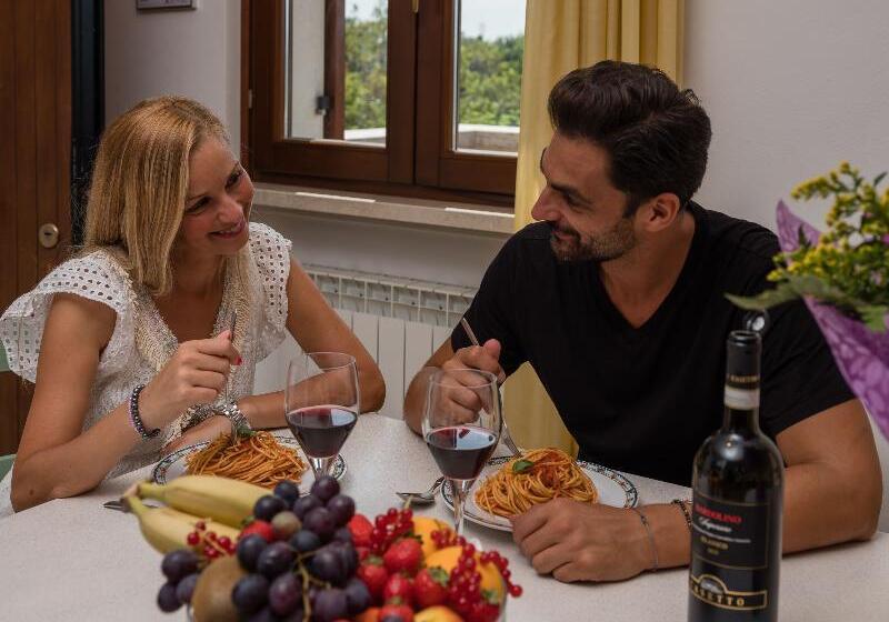 带1个卧室的公寓, Golf Residenza