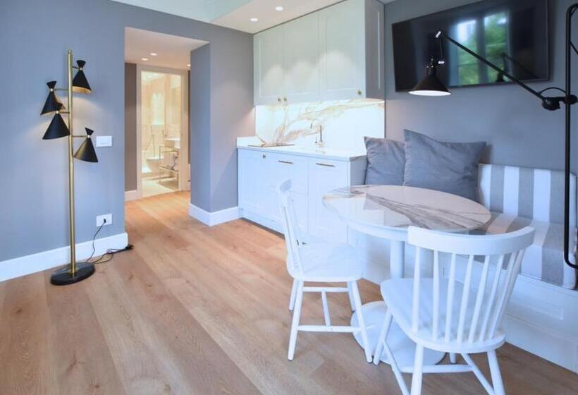 דירת חדר עם טרסה, Rivalago