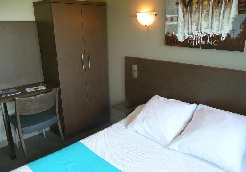 اتاق استاندارد, Victor Hugo