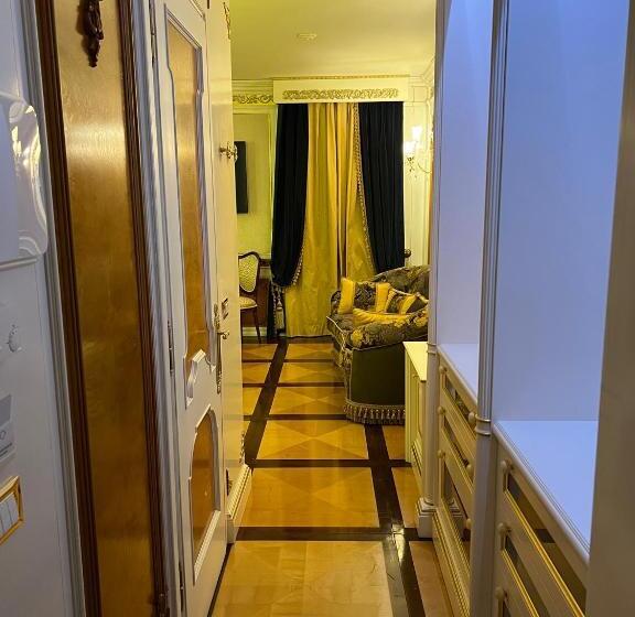 高级套房, Villa Pigalle