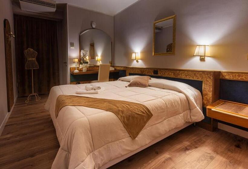 标准间带阳台, Villa Pigalle