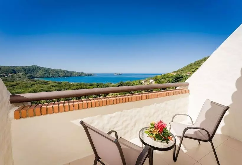 اتاق لوکس با تخت دو نفره بزرگ, Villas Sol Beach Resort