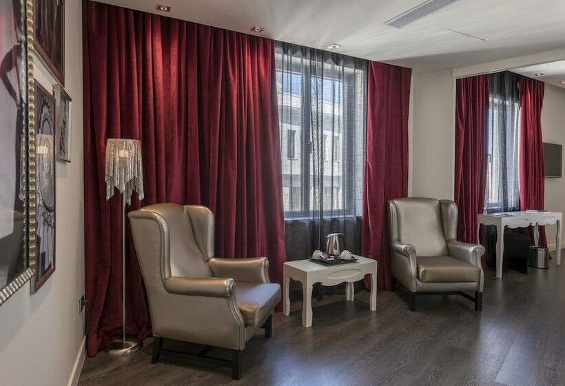 Quarto Superior, Vincci Via 66