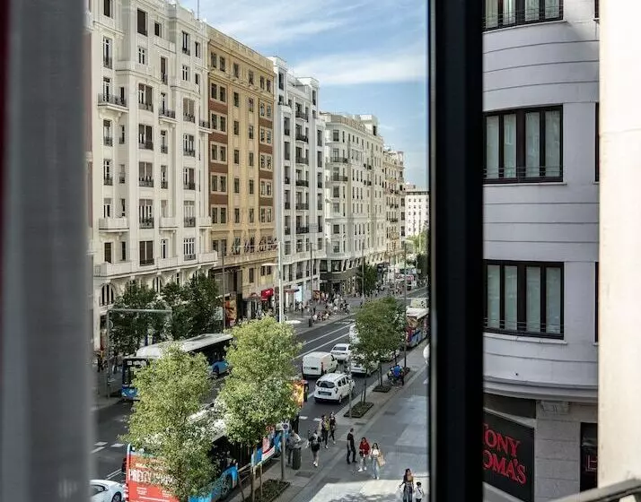 اتاق استاندارد با چشم‌انداز, Vincci Via 66