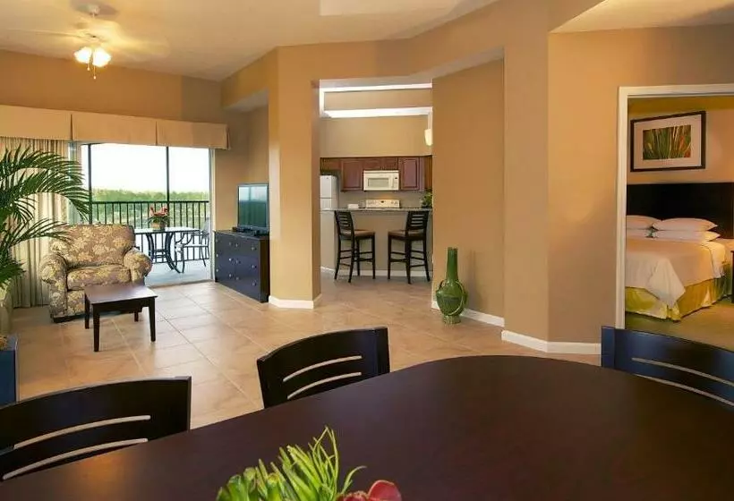 2 Bedroom Deluxe Suite