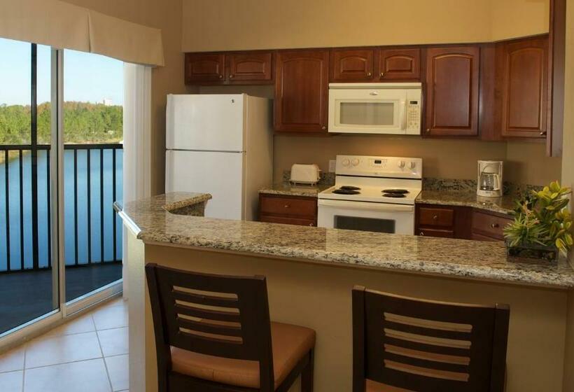 三卧豪华套房, Worldquest Orlando Resort