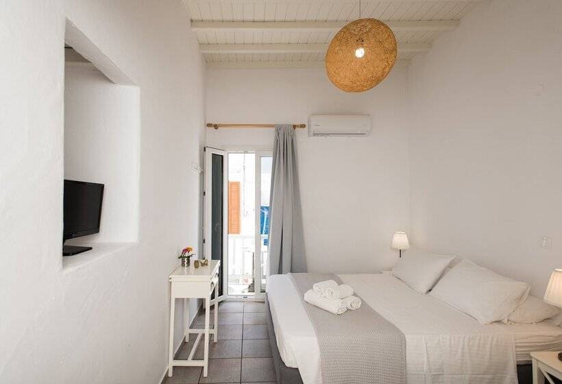 חדר סטודיו סטנדרד, Madres Houses