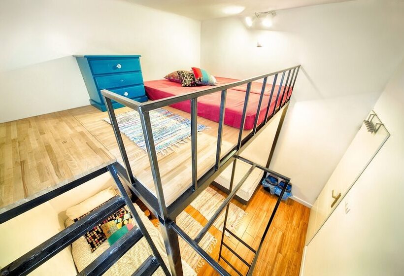 اتاق استاندارد با سرویس بهداشتی مشترک, Old Town Kanonia Hostel & Apartments