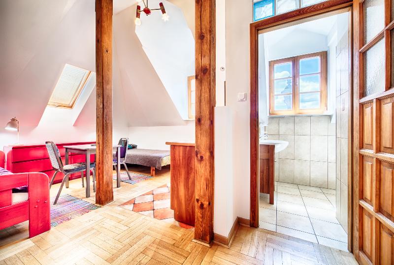 استودیوی استاندارد, Old Town Kanonia Hostel & Apartments