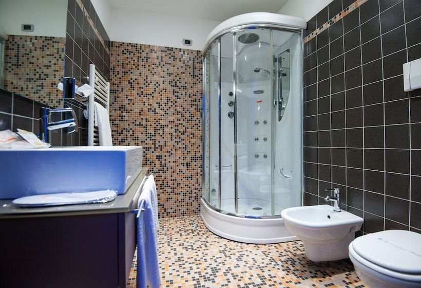 Номер Стандарт, Orange Motel