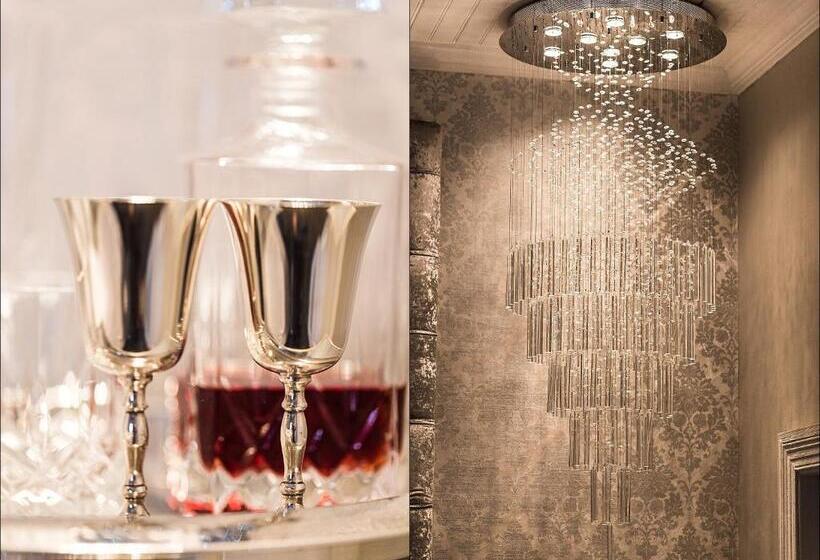 סטודיו דלוקס, The Kingsman Boutique