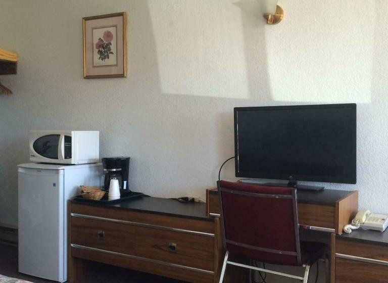 スタンダードルーム, Gravelbourg Inn