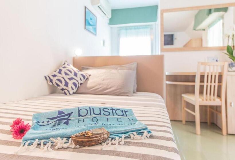 اتاق استاندارد یک نفره, Blu Star