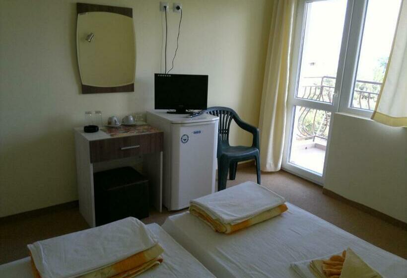 اتاق لوکس, Kovachevi House